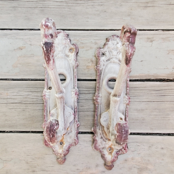 Metal Hooks Old Door Back 8"x2.25" Hanging Decor Patina White Purple - Picture 1 of 8